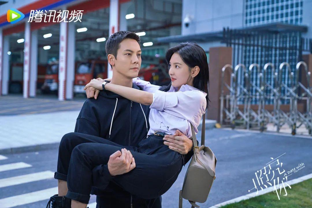 直播YYS，學(xué)習(xí)變化中的力量，自信與成就照亮生活之路