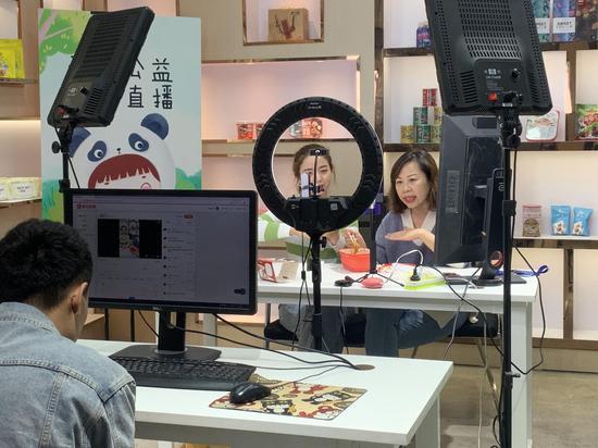 探索現(xiàn)代直播現(xiàn)象的新視界，直播正片全解析
