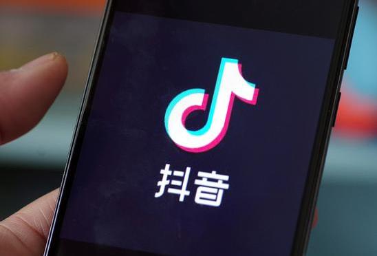 移動(dòng)直播風(fēng)潮解析，抖音直播帶貨的崛起與挑戰(zhàn)