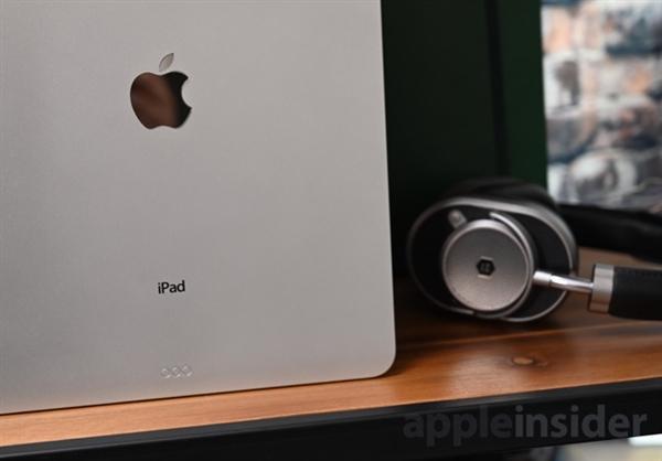 華為最新款iPad，小巷深處的數(shù)字藝術樂園體驗