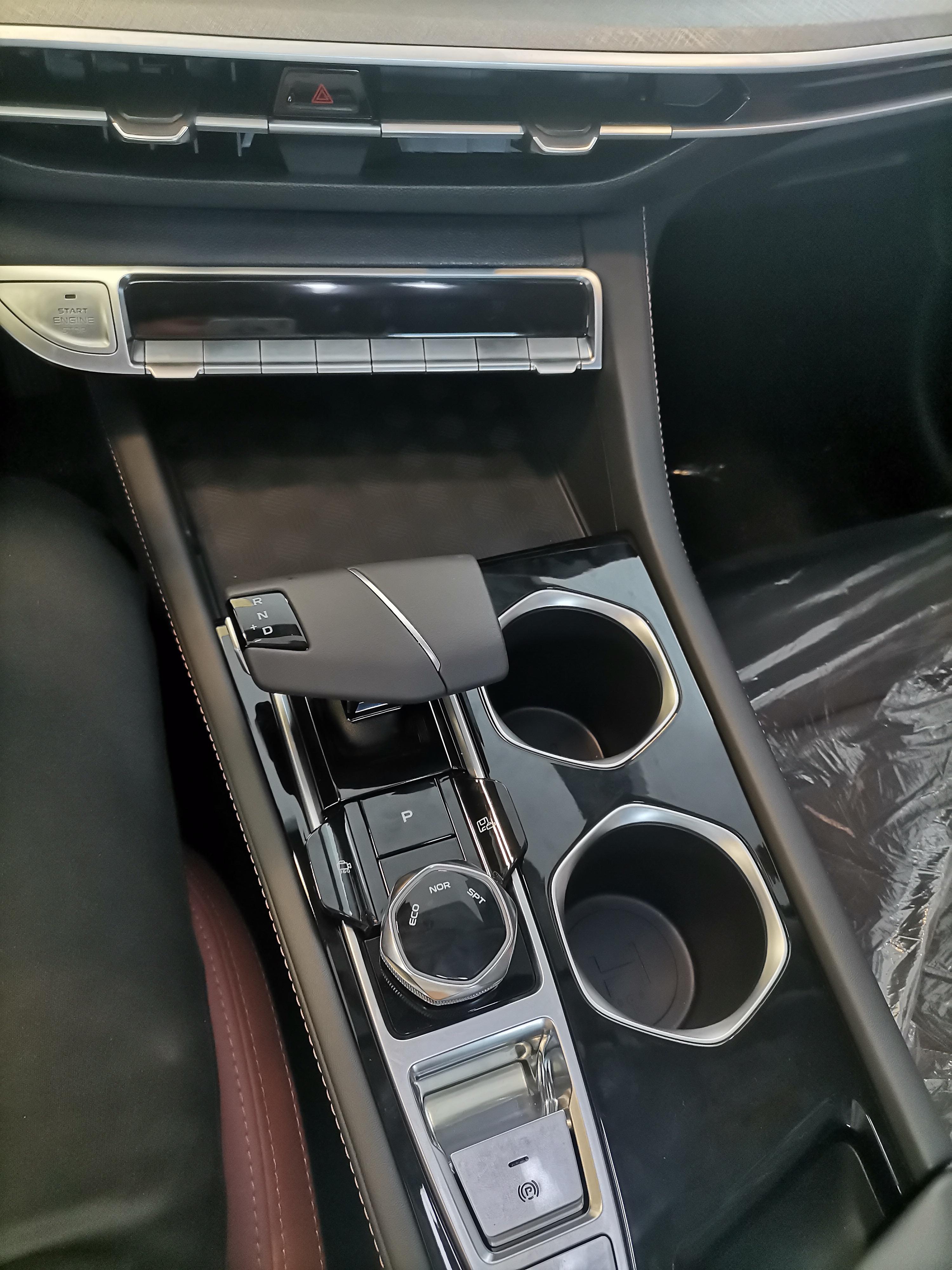 長安逸動最新價格，家庭歡樂購車的溫情之選