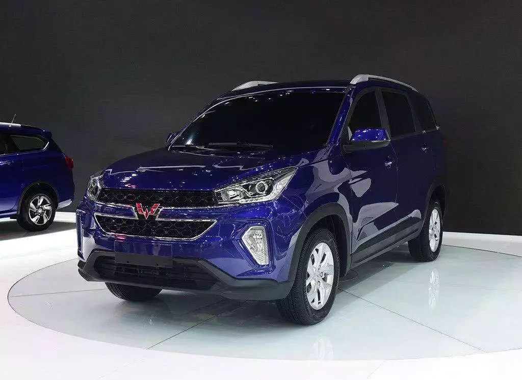 最新款五菱宏光，國(guó)民神車的延續(xù)還是市場(chǎng)新期待？