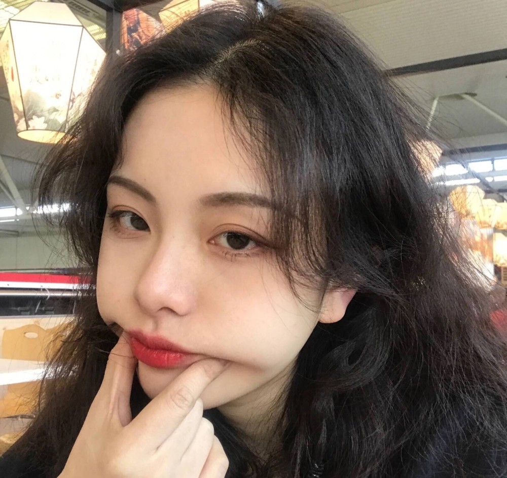 探索時尚潮流與個人風(fēng)格的交匯點，女生個性頭像最新分享