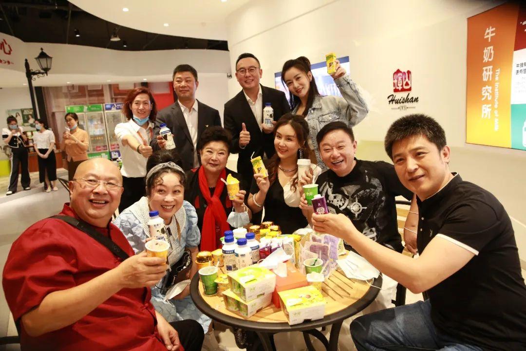 最新歡樂飯米粒，帶你踏上美食之旅的盛宴！