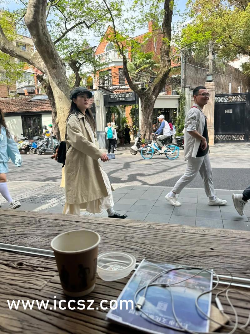 電影奇怪的美發(fā)沙龍,電影奇怪的美發(fā)沙龍，探秘時尚背后的故事