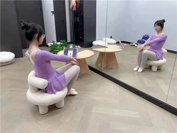芭蕾老媽最新動(dòng)態(tài)，舞動(dòng)生活的美好瞬間