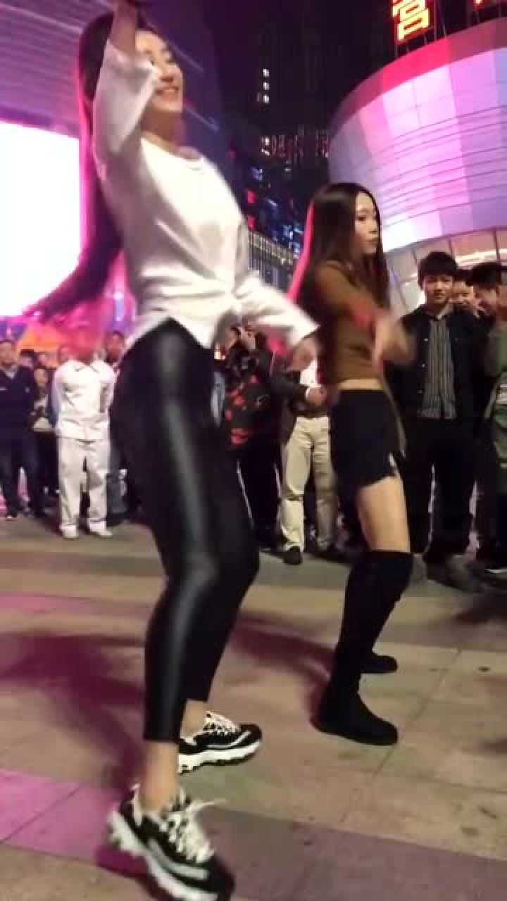 最新尬舞女教程，一步步學(xué)會炫酷尬舞技能